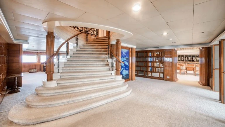 Siêu du thuyền “bất đối xứng” độc nhất thế giới có giá hơn 790 tỷ đồng