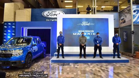 Bán tải cỡ nhỏ Ford Maverick 2022 bắt đầu được sản xuất