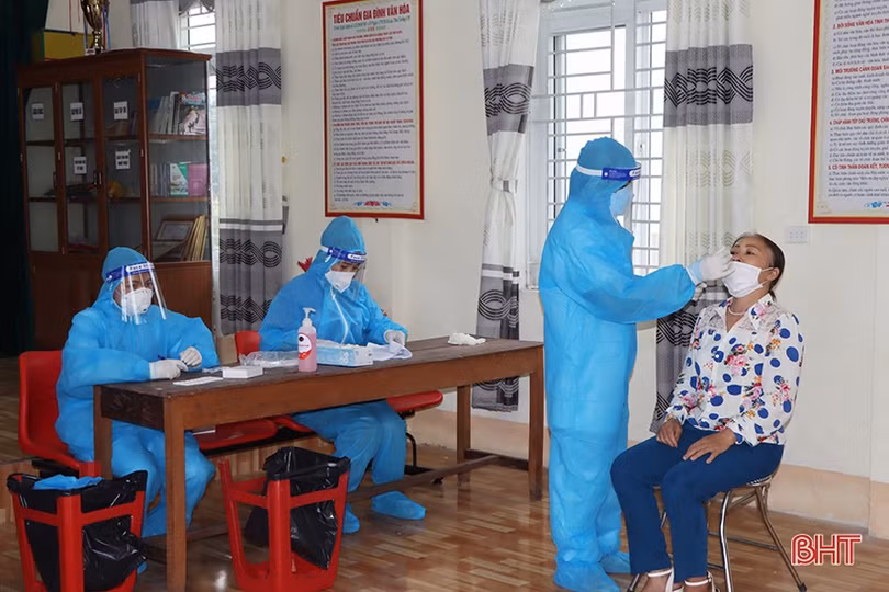 Đẩy mạnh tuyên truyền phòng dịch tại khu vực bến cá Cồn Gò