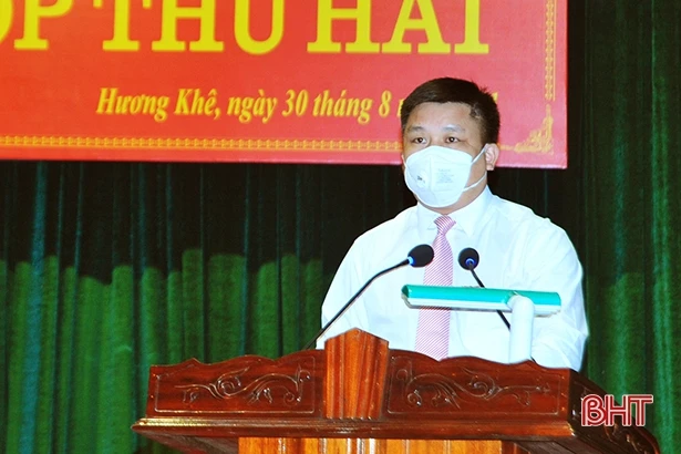 Hương Khê thông qua một số chính sách về giáo dục, nông nghiệp