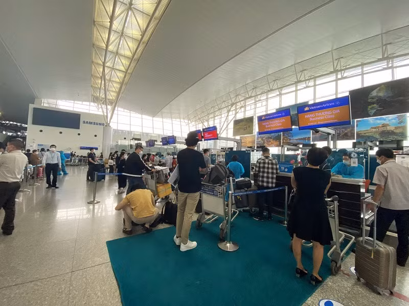 Chuyến bay đầu tiên đi châu Âu thử nghiệm thành công “hộ chiếu vaccine”