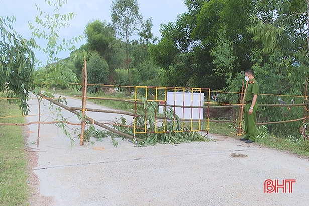 Thu hẹp phạm vi phong tỏa còn 1 thôn của xã Cẩm Sơn từ 14h chiều nay