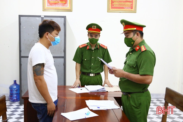 Hà Tĩnh: Khởi tố đối tượng chống người thi hành công vụ phòng, chống dịch