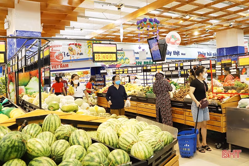 Siêu thị, trung tâm thương mại ở TP. Hà Tĩnh vắng khách dịp lễ 2/9