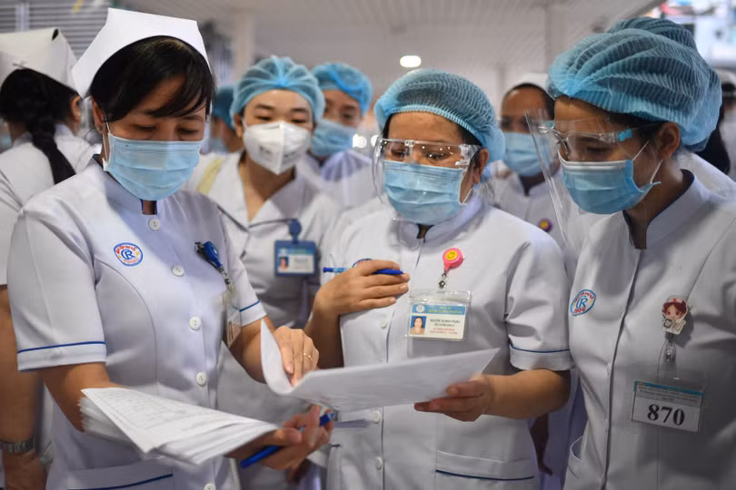 Kháng thể của F0 khỏi bệnh có cao hơn cả tiêm 2 mũi vaccine?