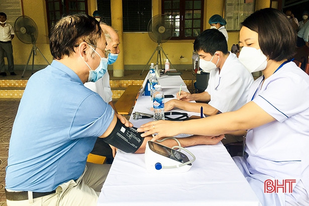 Hà Tĩnh hoàn thành tiêm vắc-xin phòng COVID-19 mũi 1, đợt 5 cho hơn 21 ngàn người