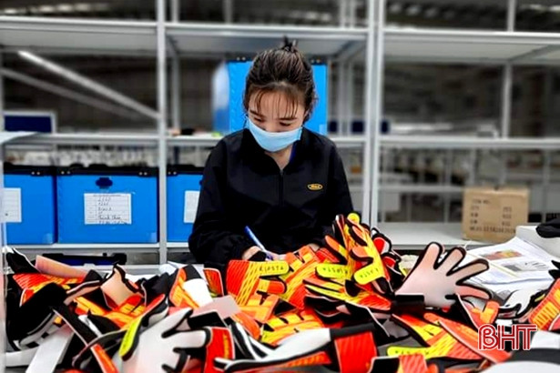 1.540 công nhân ở TX Hồng Lĩnh có kết quả test nhanh âm tính 