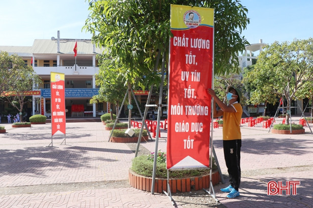 Hà Tĩnh: Hoàn tất chuẩn bị lễ khai giảng năm học mới tại điểm truyền hình trực tiếp