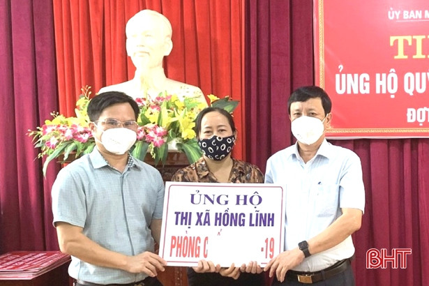 Hơn 380 triệu đồng, 8.500 suất cơm hỗ trợ TX Hồng Lĩnh phòng chống dịch 