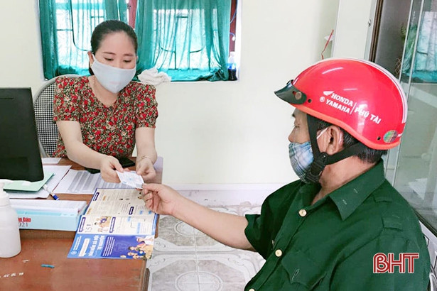Linh hoạt vận động người dân Thạch Hà tham gia BHYT, BHXH