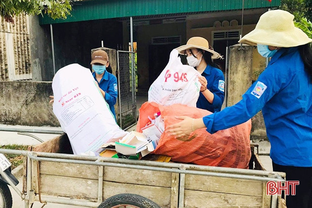 Đổi phế liệu lấy... khẩu trang y tế và đồ dùng học tập! ảnh 2 Đổi phế liệu lấy... khẩu trang y tế và đồ dùng học tập!