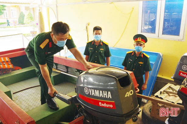 Những người lính quả cảm trên mặt trận phòng, chống thiên tai ở Hà Tĩnh