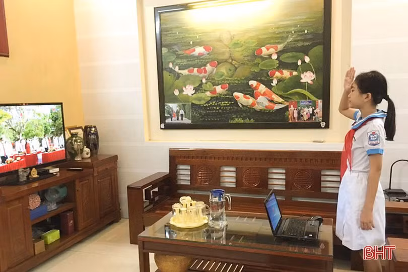 Các địa phương ở Hà Tĩnh khai giảng năm học mới 2021 - 2022 qua màn hình tivi