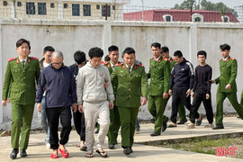 Triệt xóa đường dây lừa đảo công nghệ cao xuyên quốc gia, bắt 22 đối tượng