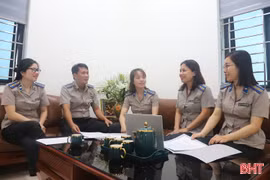 Những "bông hồng thép" trong thi hành án dân sự ở Hà Tĩnh