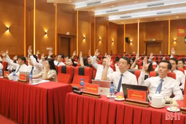 Kỳ họp thứ 2 HĐND tỉnh Hà Tĩnh khóa XIX thông qua 6 nghị quyết