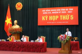 Sáng nay, HĐND tỉnh Hà Tĩnh tiếp tục phiên chất vấn và trả lời chất vấn