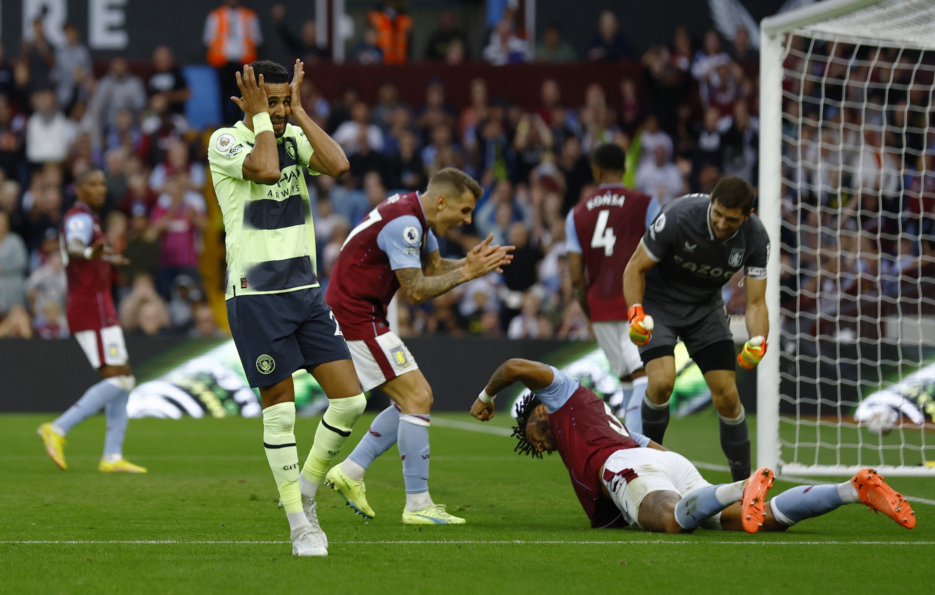 Haaland ghi bàn nhưng Man City vẫn mất điểm trước Aston Villa