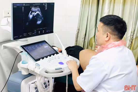 Dịch vụ xác định giới tính thai nhi trên mạng: Hệ lụy khó lường!