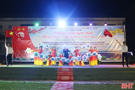 “Xuân yêu thương - Tết sum vầy” tại Sơn Tiến trao nhiều phần quà ý nghĩa