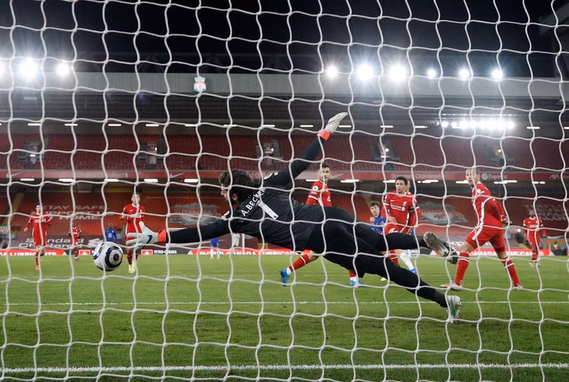 Chelsea trở lại top 4 sau trận thắng Liverpool