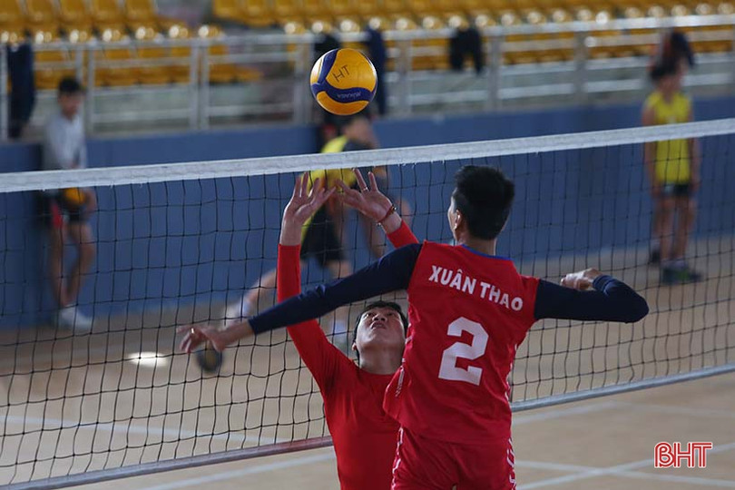 CLB Bóng chuyền Hà Tĩnh tranh tài Cúp Hoa Lư - Bình Điền 2021 