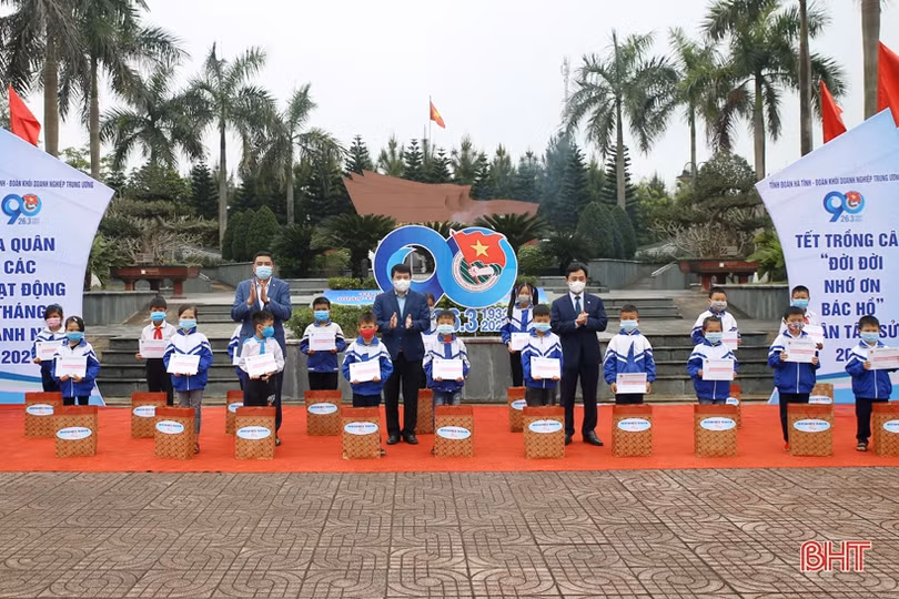 Ra quân Tháng Thanh niên trên quê hương Anh hùng Lý Tự Trọng