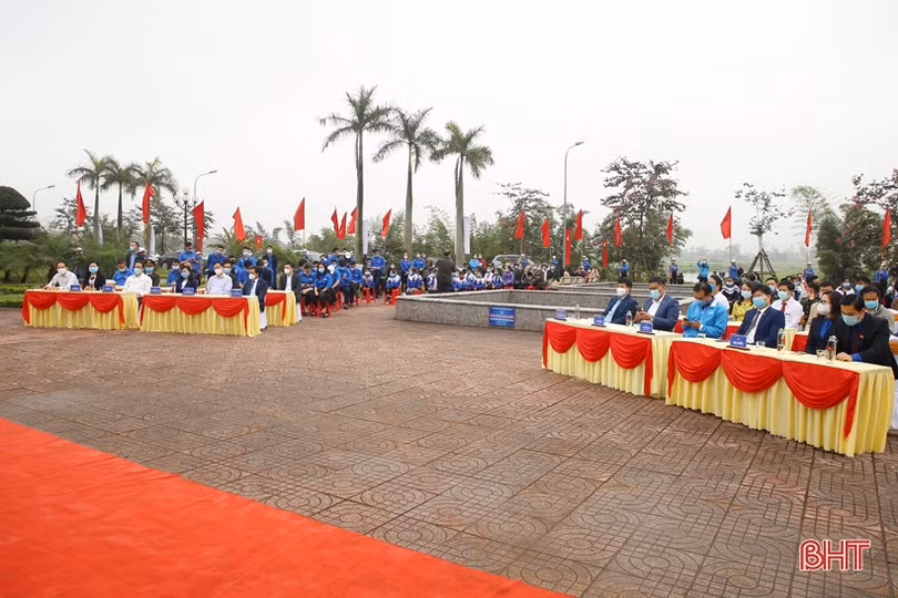 Ra quân Tháng Thanh niên trên quê hương Anh hùng Lý Tự Trọng