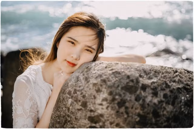 Nếu muốn hạnh phúc, đừng bao giờ chịu đựng 5 điều này khi yêu