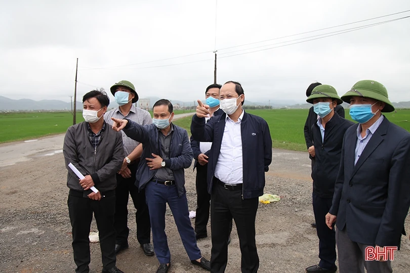 Tập trung tháo gỡ vướng mắc, đảm bảo tiến độ tuyến đường ven biển Kỳ Xuân - Kỳ Ninh