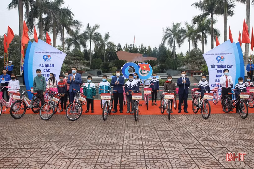 Ra quân Tháng Thanh niên trên quê hương Anh hùng Lý Tự Trọng