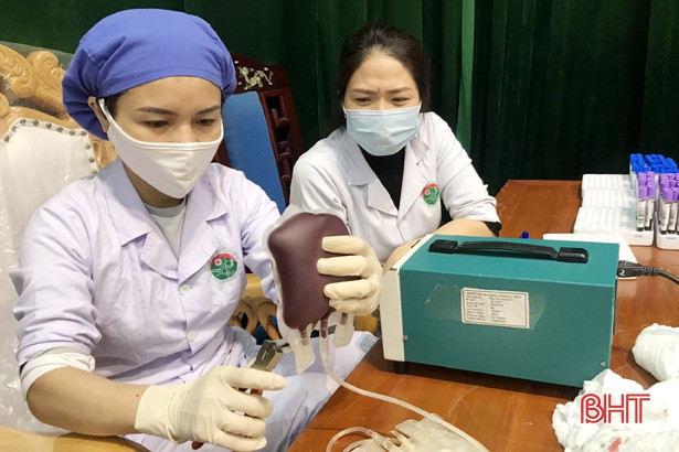 Hơn 330 người tham gia Ngày hội Hiến máu tình nguyện ở TX Kỳ Anh