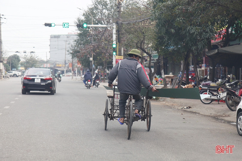 Hiểm họa từ xe tự chế chở tôn, sắt thép ở Hà Tĩnh