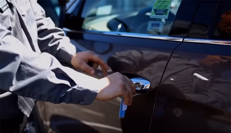 Cách xử lý này khi chìa khóa thông minh ô tô hết pin