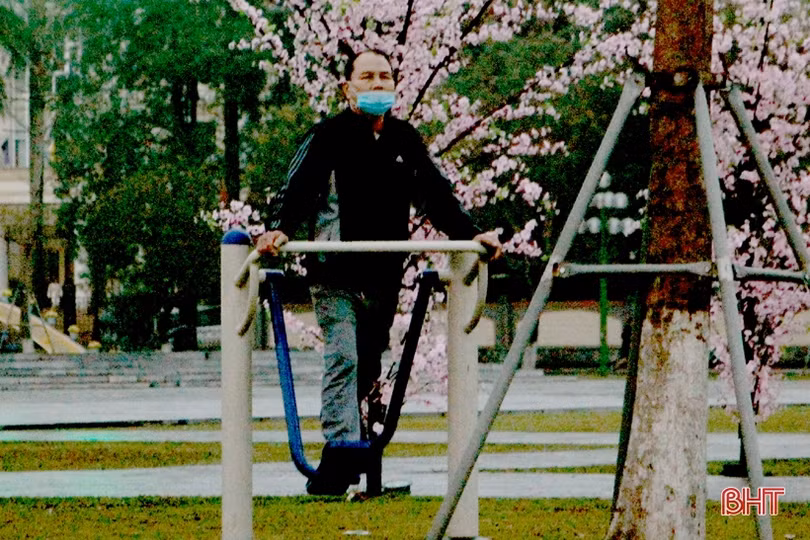 Người Hà Tĩnh luyện rèn sức khỏe để phòng dịch