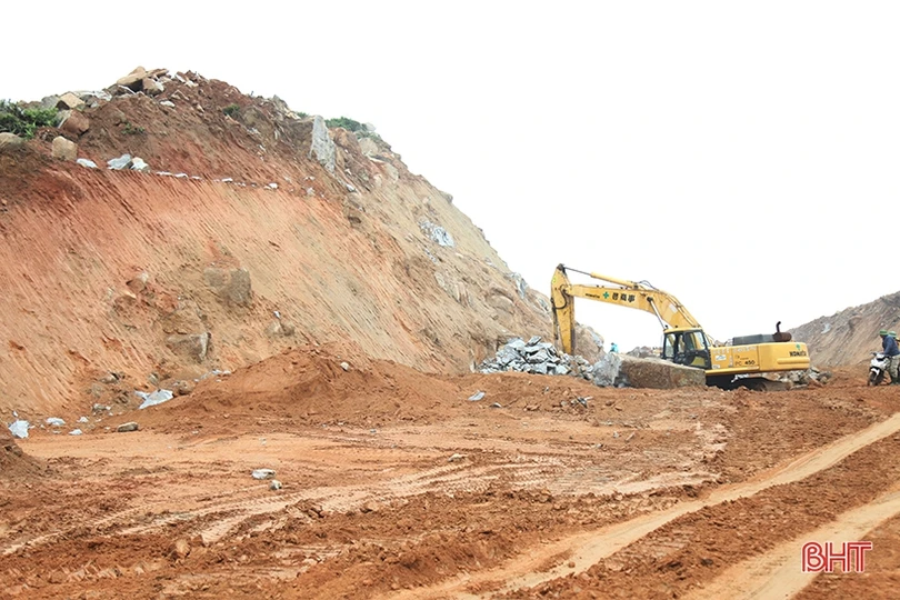 Tập trung tháo gỡ vướng mắc, đảm bảo tiến độ tuyến đường ven biển Kỳ Xuân - Kỳ Ninh