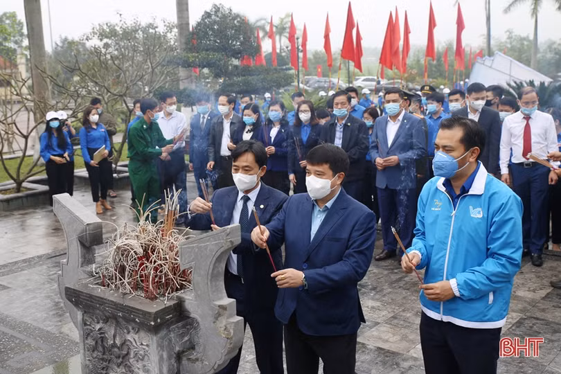 Ra quân Tháng Thanh niên trên quê hương Anh hùng Lý Tự Trọng