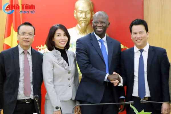 xay dung quan he hop tac chien luoc ha tinh ngan hang the gioi