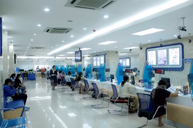 viet nam tich cuc dong gop cho su phat trien kt xh cua lao