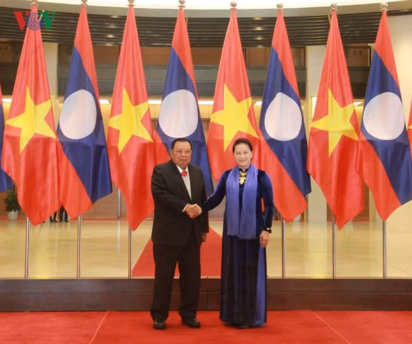 ngay dau tham chinh thuc viet nam cua tong bi thu chu tich nuoc lao