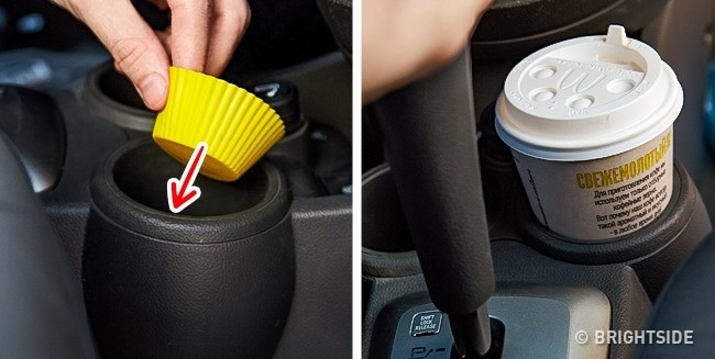 Ngăn bụi bặm rơi vào khay để ly: Lót một miếng vỏ bánh vào dưới đáy khay để ly. Bằng cách này, những mảnh rác vụn sẽ rơi vào vỏ bánh. Khay để ly cũng dễ dàng được vệ sinh sạch sẽ hơn. 12 meo hay tu cac tai xe giau kinh nghiem