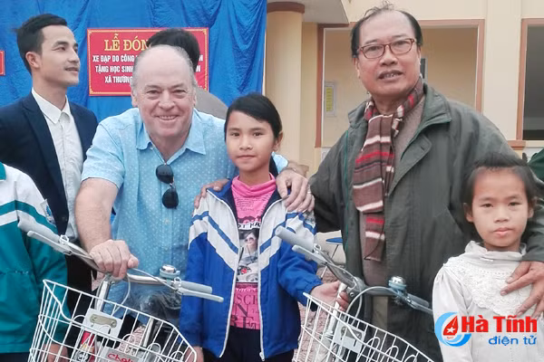 trao yeu thuong cho nhung manh doi bat hanh