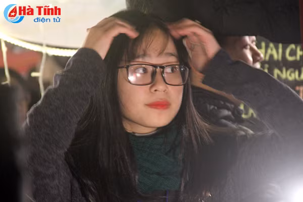 nhung bong hong xinh dep tai cho dem jam ha tinh 2017