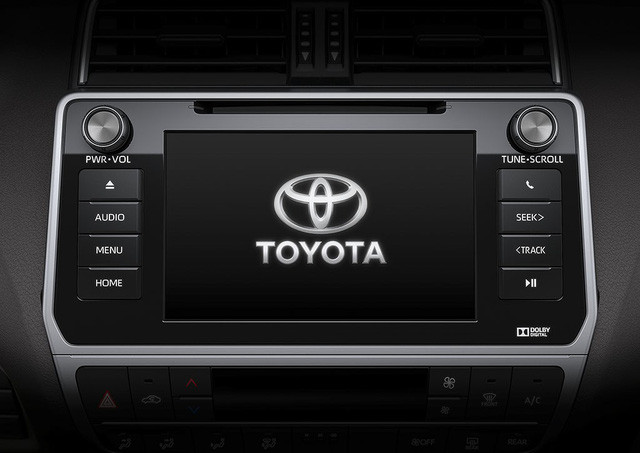 toyota land cruiser prado ban nang cap moi co gia hon 2 2 ty dong