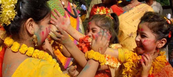 top 5 quoc gia co ngay nghi le khung nhat the gioi