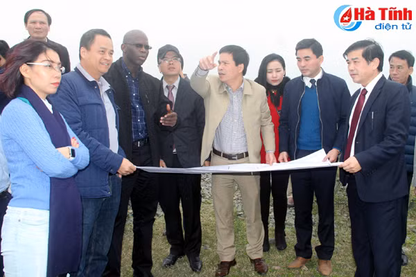 giam doc ngan hang the gioi tai viet nam tham vung ang va mot so cong trinh o ha tinh