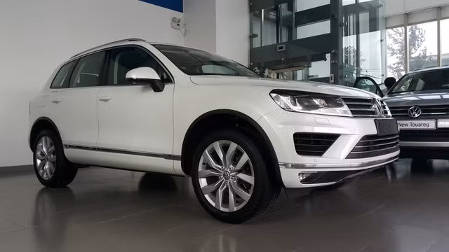 hang loat mau suv dai ha gia ca tram trieu dong dip cuoi nam