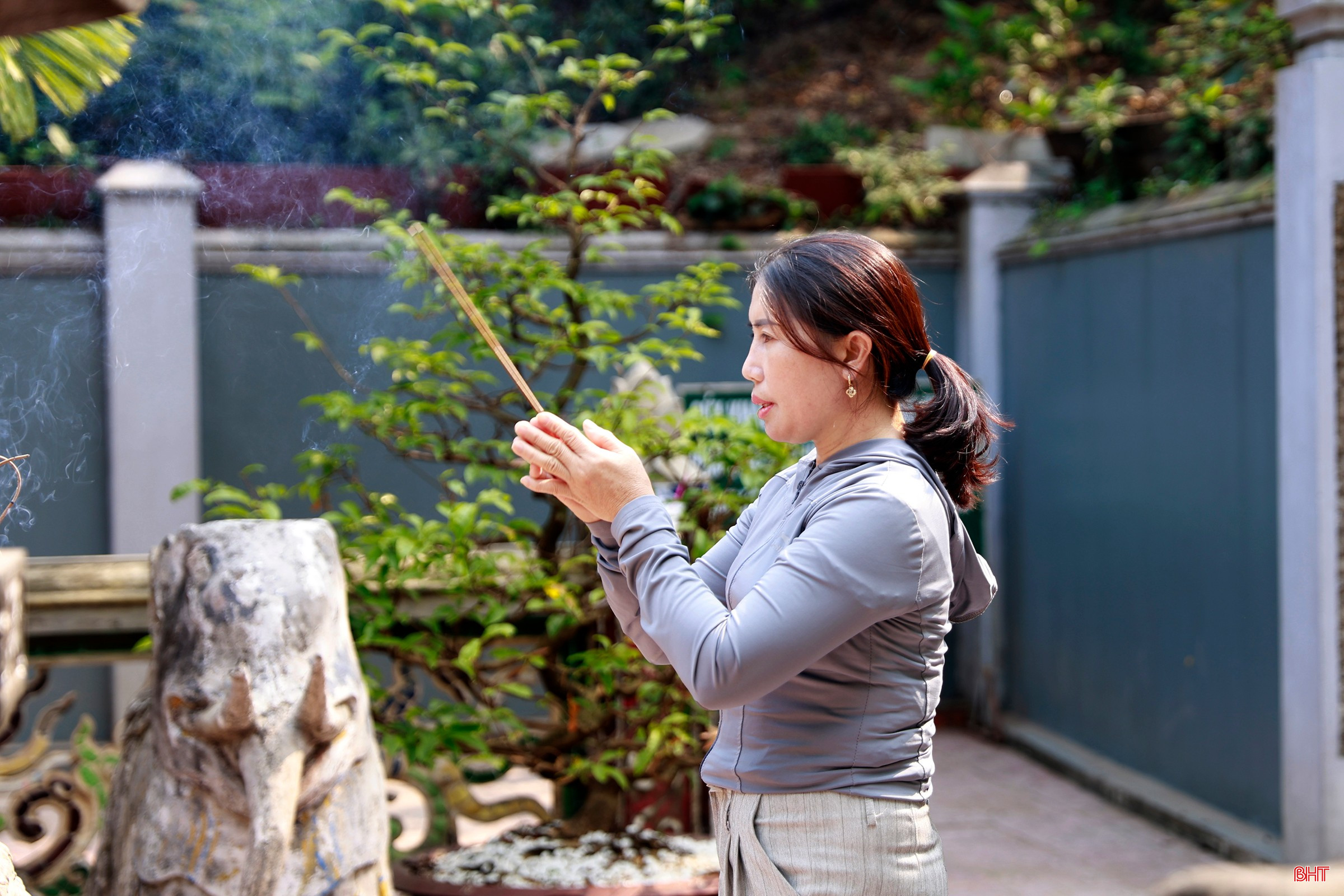 Tháng 2 âm lịch hàng năm, người dân Hà Tĩnh và đông đảo du khách thập phương lại tìm về với đền thờ Chế Thắng phu nhân Nguyễn Thị Bích Châu để dâng hương, tế lễ, tưởng nhớ ngày mất của bậc “Nữ trung hào kiệt”.