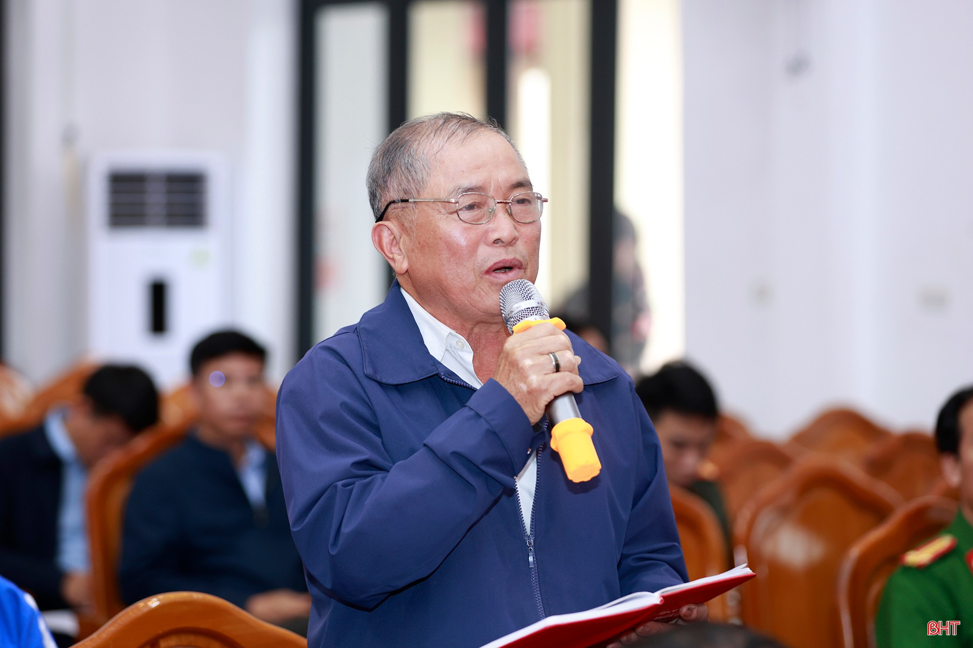 Cử tri Nguyễn Xuân Miễn - Tổ trưởng TDP Liên Phú chia sẻ nguyện vọng của cử tri đối với các ứng cử viên.