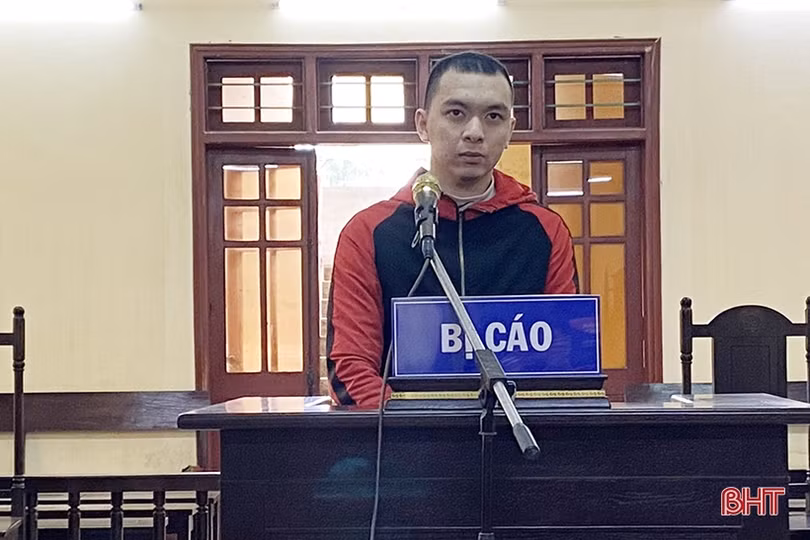 Đánh tráo Iphone “giả” lấy hàng thật bán kiếm lời, một đối tượng nhận 16 tháng tù giam